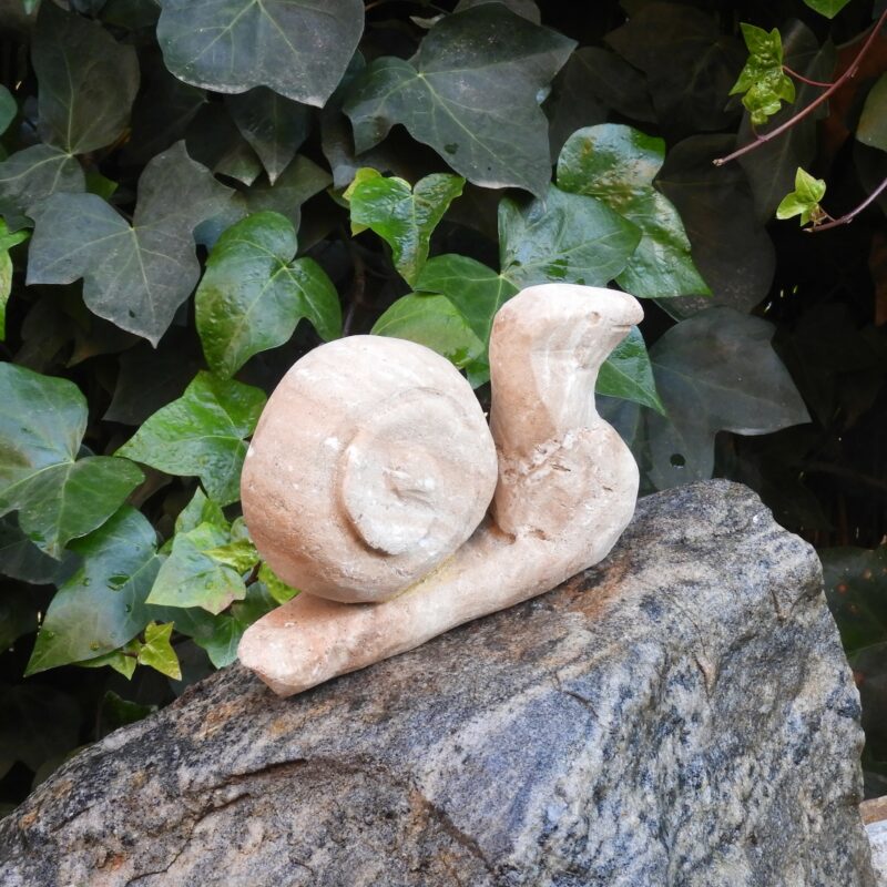 Escultura de Caracol en Piedra Natural Caliza de tamaño grande. Decoración, sujetapuertas...