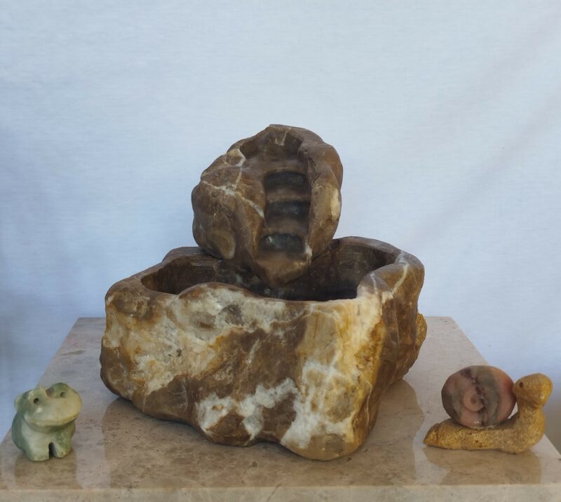 Fuente Mediana de Mármol Marrón Emperador