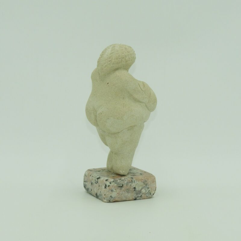 Escultura Venus de Willendorf en Piedra Natural