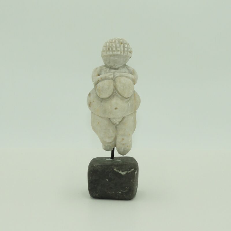 Reproducción Venus de Willendorf pequeña en Mármol.