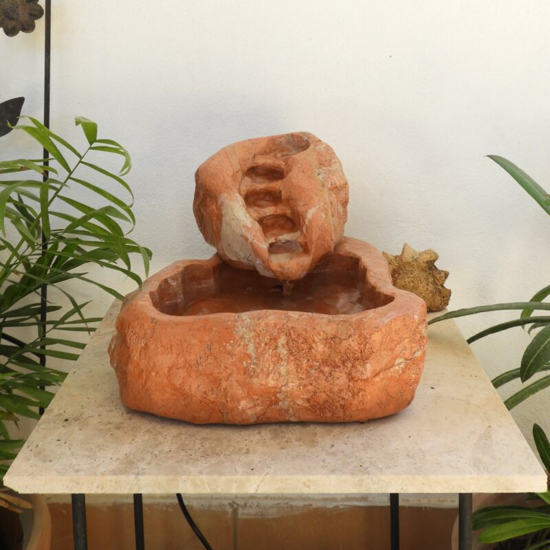 Fuente de Mármol Rojo