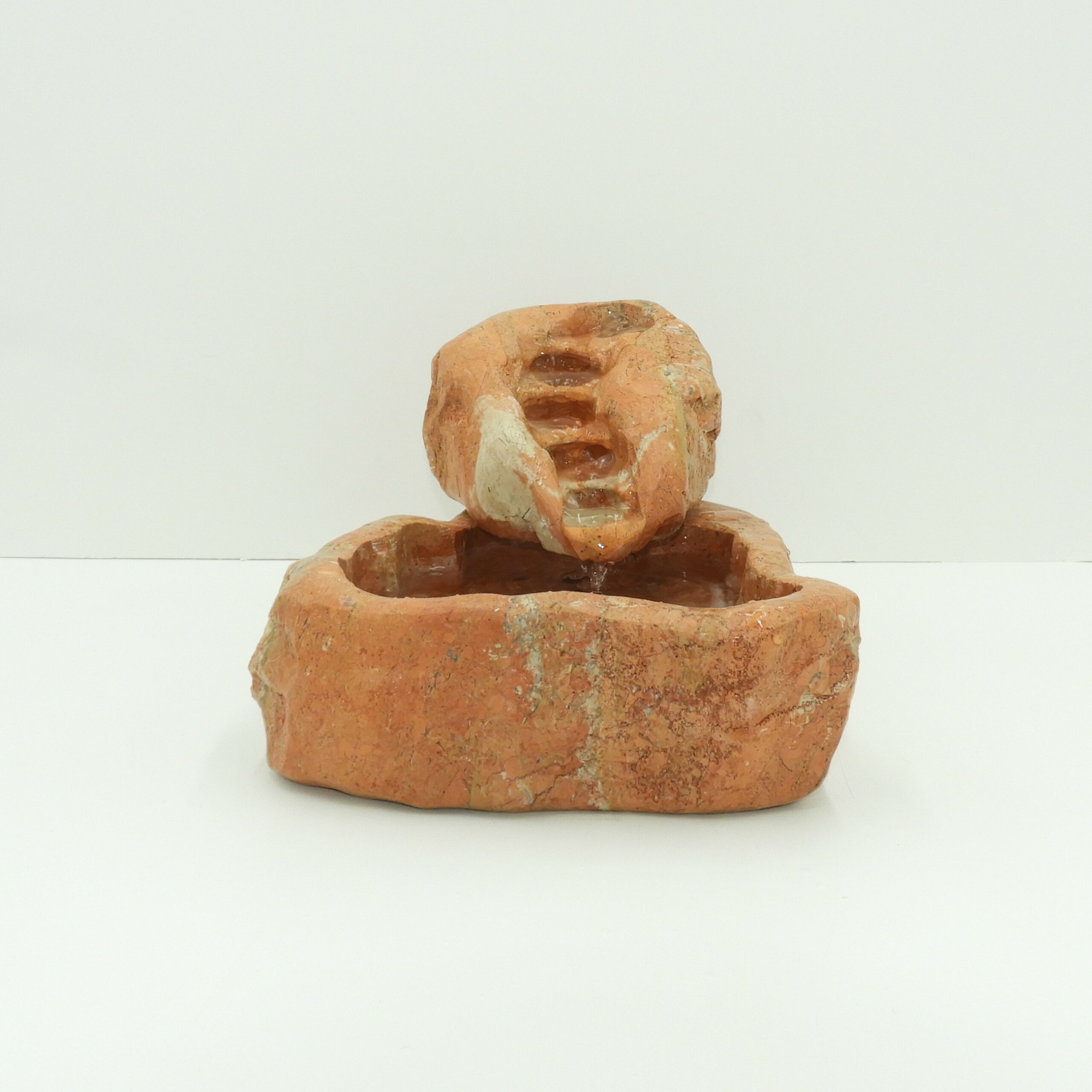 Fuente de Mármol Rojo