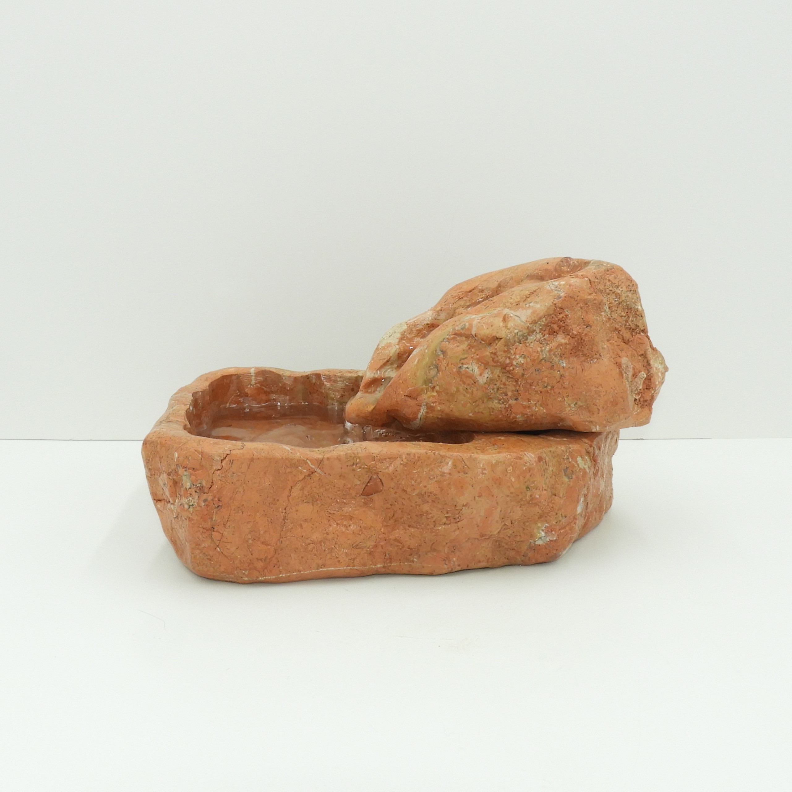 Fuente de Mármol Rojo