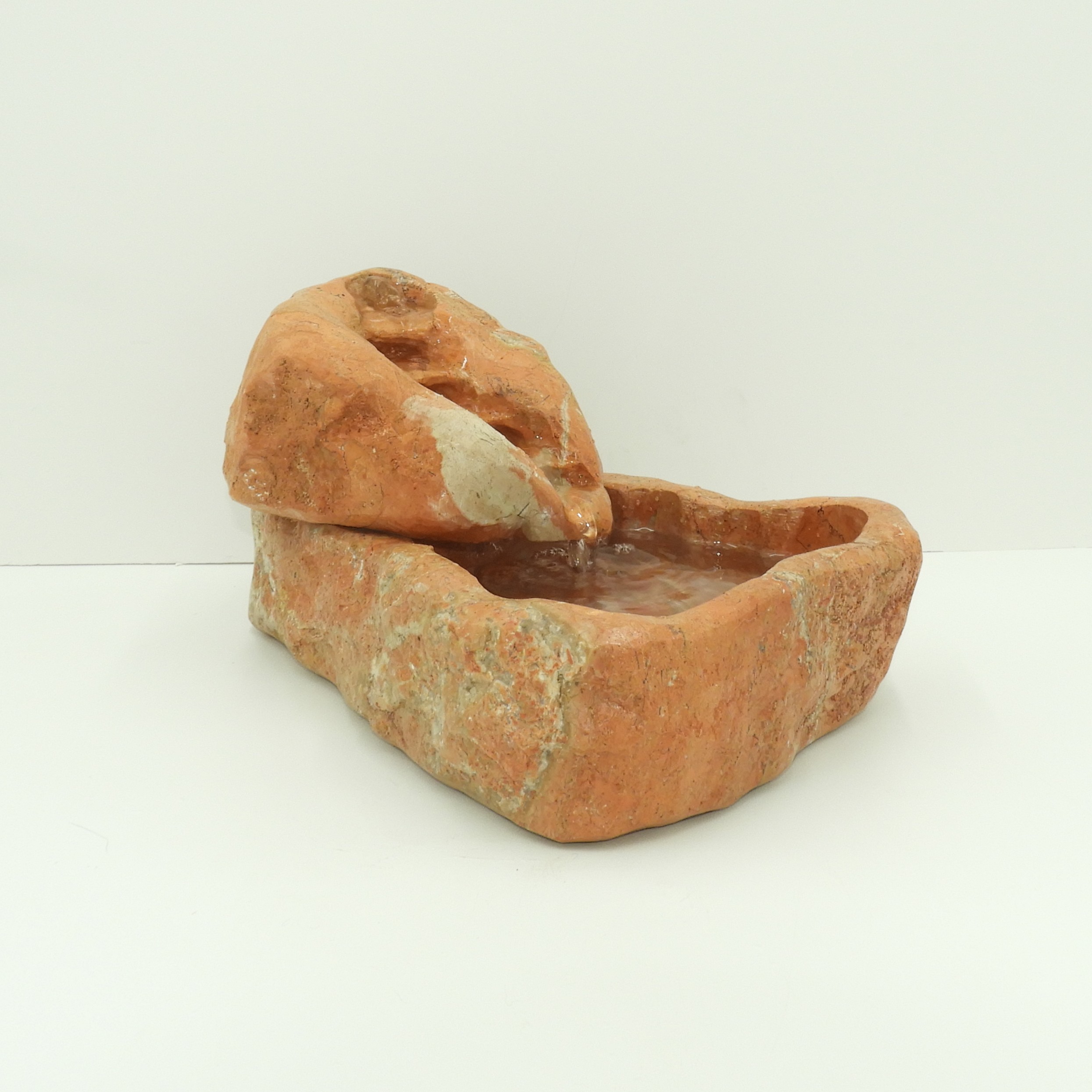 Fuente de Mármol Rojo