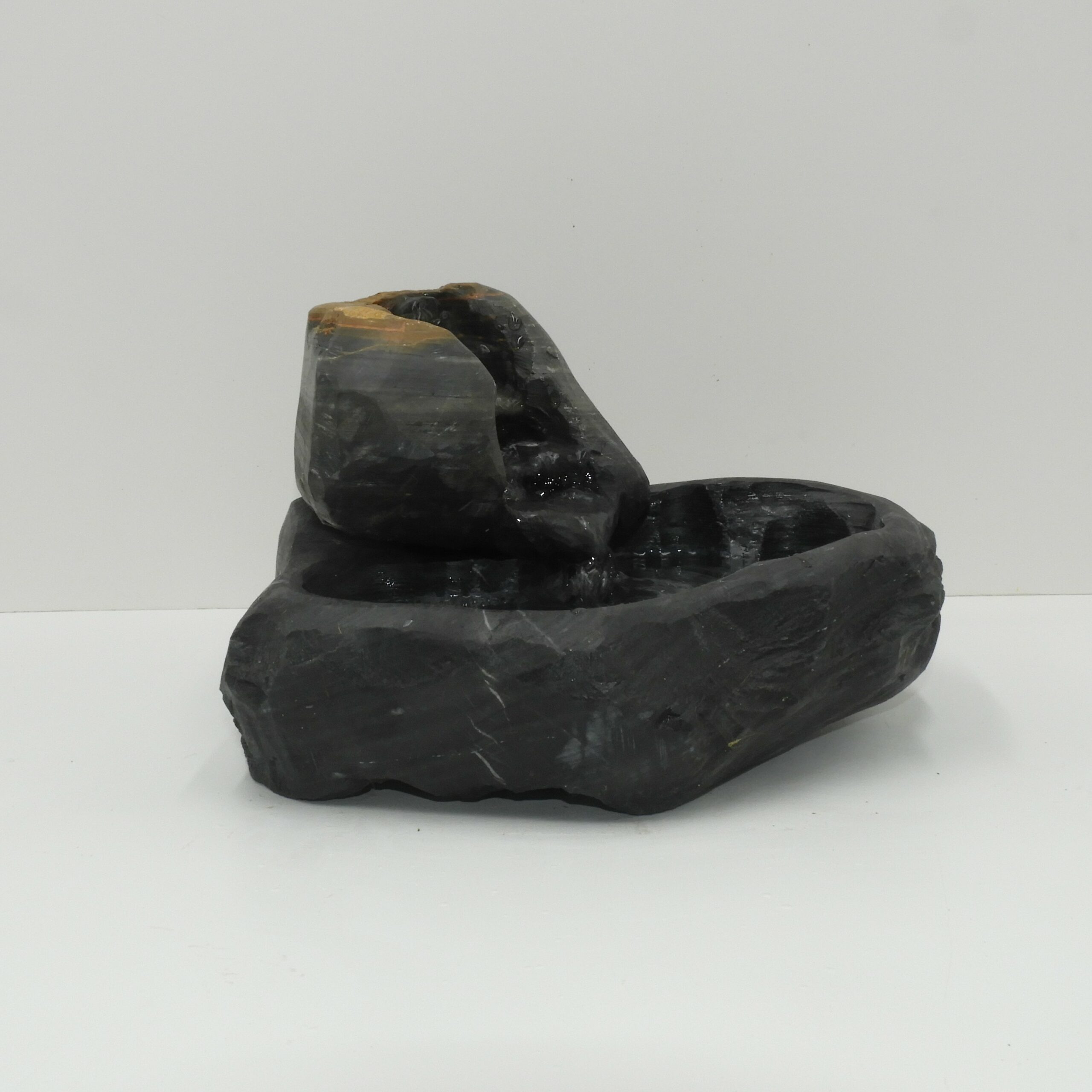 Fuente de Mármol Negro