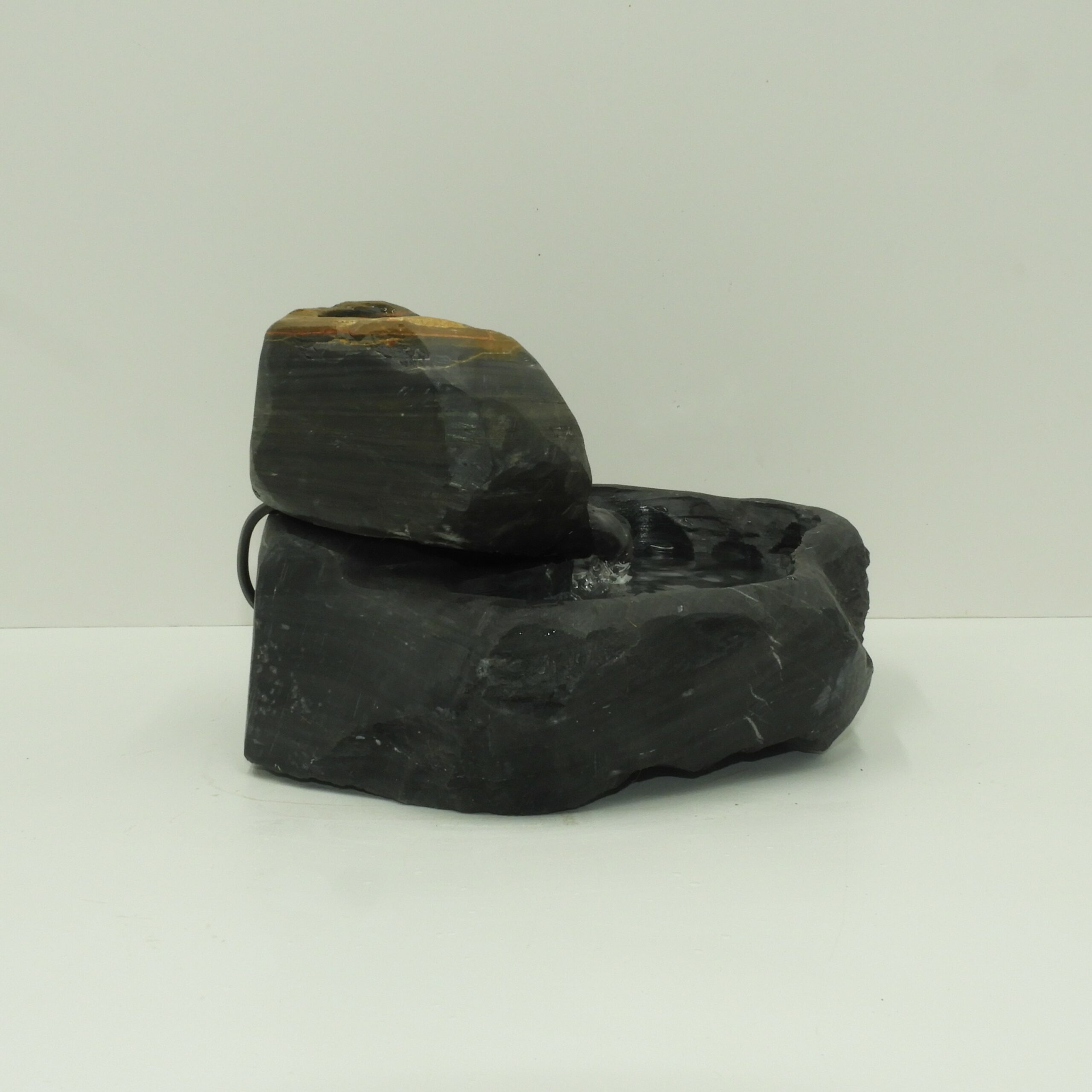 Fuente de Mármol Negro