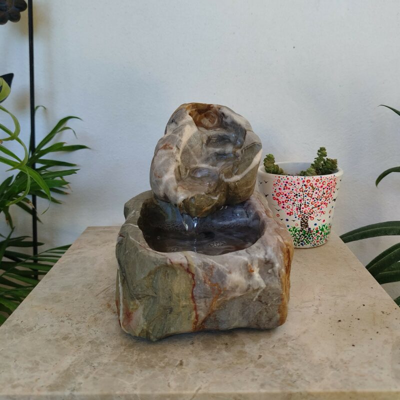 Fuente de Mármol Multicolor